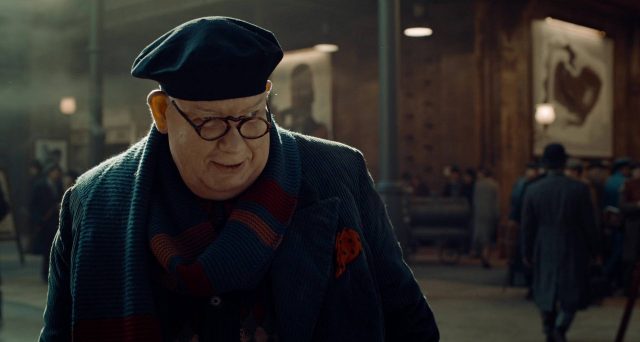 Hugo Cabret - Photos et affiches. 28 Asa Butterfield Ben Kingsley et Chloë Grace Moretz dans Hugo Cabret 2011