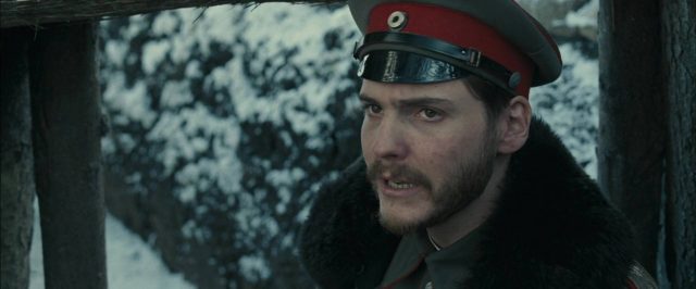 Joyeux Noël - Photos et affiches. 15 Guillaume Canet Daniel Brühl Diane Kruger et Dany Boon dans Joyeux Noël Merry Christmas 2005
