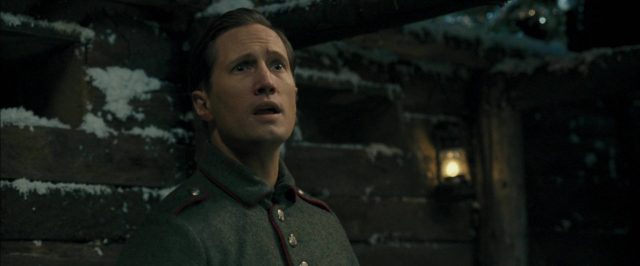 Joyeux Noël - Photos et affiches. 17 Guillaume Canet Daniel Brühl Diane Kruger et Dany Boon dans Joyeux Noël Merry Christmas 2005