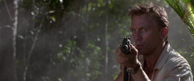 Lara Croft : Tomb Raider - Photos et affiches. 7 Angelina Jolie dans Lara Croft : Tomb Raider 2001