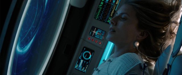 Oxygène - Photos et affiches. 11 Mélanie Laurent dans Oxygène 2021