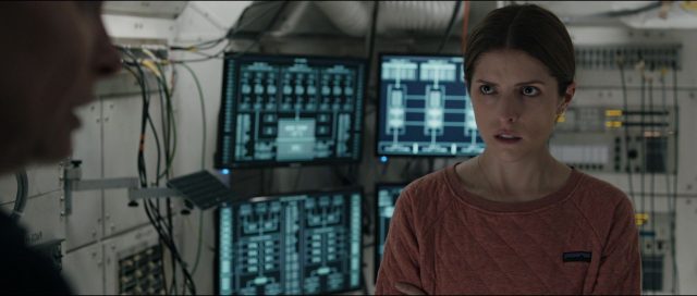 Le passager n°4 - Photos et affiches. 16 Anna Kendrick et Toni Collette dans Le passager n°4 Stowaway 2021