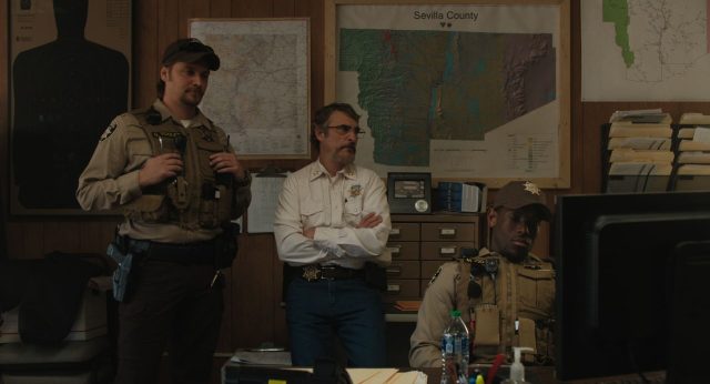 Eddington - Photos et affiches. 19 Joaquin Phoenix Pedro Pascal et Emma Stone dans Eddington 2025