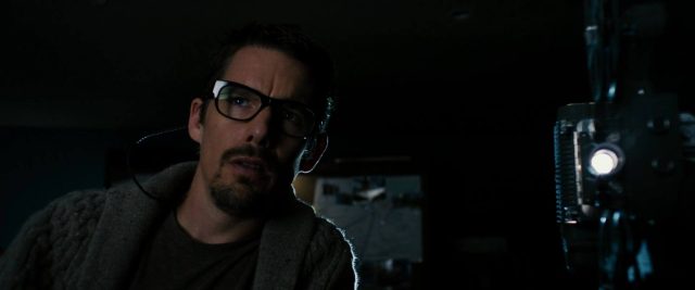Sinister - Photos et affiches. 16 Ethan Hawke dans Sinister 2012