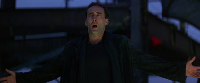 La Cité des anges - Photos et affiches. 7 Nicolas Cage et Meg Ryan dans La cité des anges City of Angels 1998