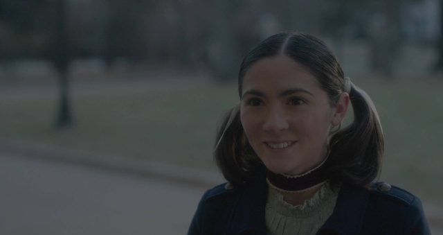 Esther 2 : les origines - Photos et affiches. 12 Isabelle Fuhrman et Julia Stiles dans Esther 2 : les origines Orphan: First Kill 2022