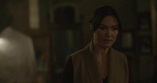 Esther 2 : les origines - Photos et affiches. 15 Isabelle Fuhrman et Julia Stiles dans Esther 2 : les origines Orphan: First Kill 2022