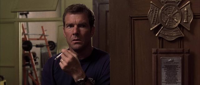 Fréquence interdite - Photos et affiches. 12 Dennis Quaid et Jim Caviezel dans Fréquence interdite Frequency 2000