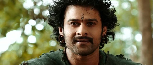 La Légende de Baahubali - 1ère partie - Photos et affiches. 23 Prabhas Raju Uppalapati et Tamannaah Bhatia dans La Légende de Baahubali - 1ère partie Beginning 2015