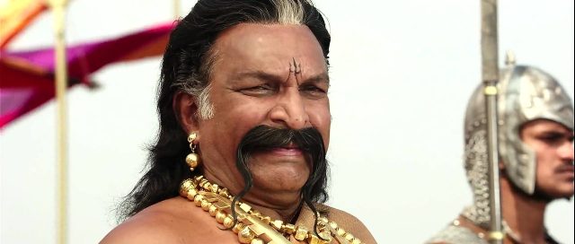 La Légende de Baahubali - 1ère partie - Photos et affiches. 24 Prabhas Raju Uppalapati et Tamannaah Bhatia dans La Légende de Baahubali - 1ère partie Beginning 2015