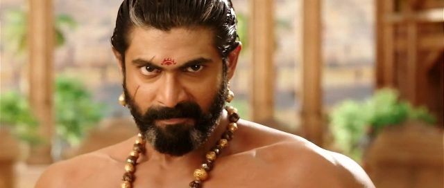 La Légende de Baahubali - 1ère partie - Photos et affiches. 32 Prabhas Raju Uppalapati et Tamannaah Bhatia dans La Légende de Baahubali - 1ère partie Beginning 2015