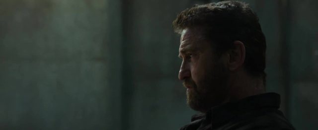 Greenland : migration - Photos et affiches. 11 Gerard Butler et Morena Baccarin dans Greenland : migration 2026