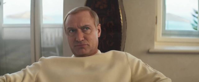 Le Mage du Kremlin - Photos et affiches. 3 Paul Dano Jude Law et Alicia Vikander dans Le mage du Kremlin 2026