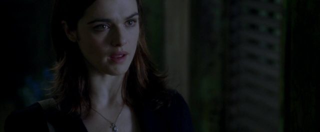Constantine - Photos et affiches. 17 Keanu Reeves et Rachel Weisz dans Constantine 2005