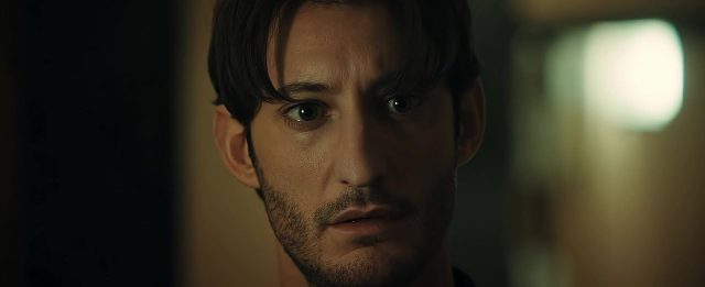 Gourou - Photos et affiches. 11 Pierre Niney dans Gourou 2026