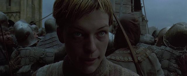 Jeanne d'Arc - Photos et affiches. 18 Milla Jovovich dans Jeanne d'Arc The Messenger: The Story of Joan of Arc 1999