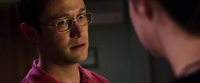 Snowden - Photos et affiches. 10 Joseph Gordon-Levitt et Shailene Woodley dans Snowden 2026