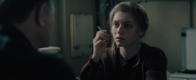 Les rayons et les ombres - Photos et affiches. 5 Jean Dujardin et Nastya Golubeva Carax dans Les rayons et les ombres 2026