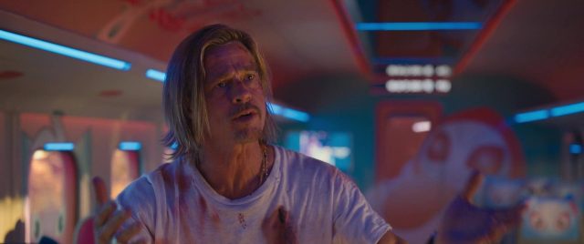 Bullet Train - Photos et affiches. 26 Brad Pitt Joey King et Aaron Taylor-Johnson dans Bullet Train 2022