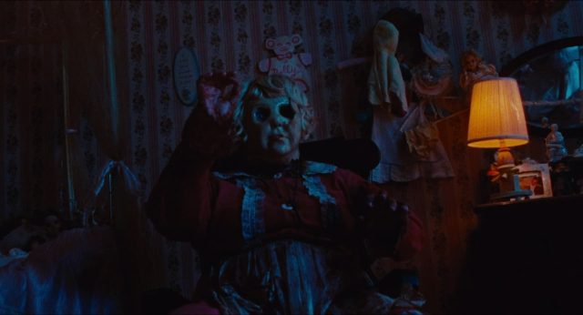 Dolly - Photos et affiches. 10 Fabianne Therese et Seann William Scott dans Dolly 2026