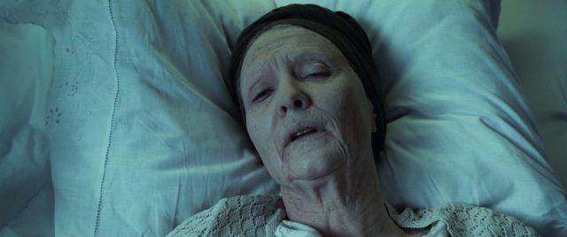 L'étrange histoire de Benjamin Button - Photos et affiches. 19 Brad Pitt et Cate Blanchett dans L'étrange histoire de Benjamin Button Curious Case 2008