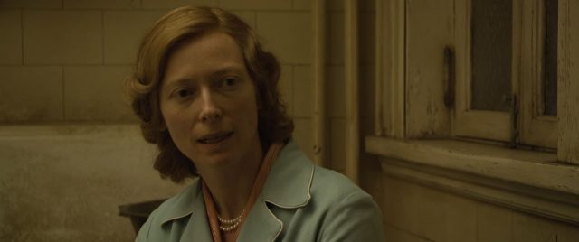 L'étrange histoire de Benjamin Button - Photos et affiches. 26 Brad Pitt et Cate Blanchett dans L'étrange histoire de Benjamin Button Curious Case 2008
