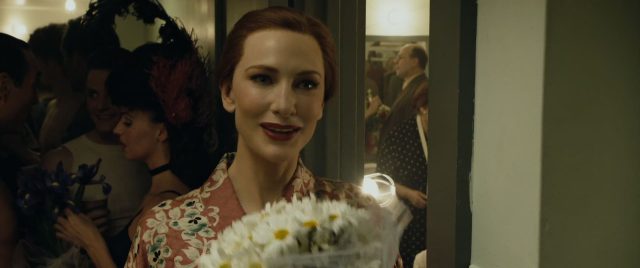 L'étrange histoire de Benjamin Button - Photos et affiches. 28 Brad Pitt et Cate Blanchett dans L'étrange histoire de Benjamin Button Curious Case 2008