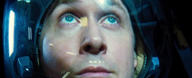 First man : le premier Homme sur la Lune - Photos et affiches. 14 Ryan Gosling dans First man : le premier Homme sur la Lune 2018