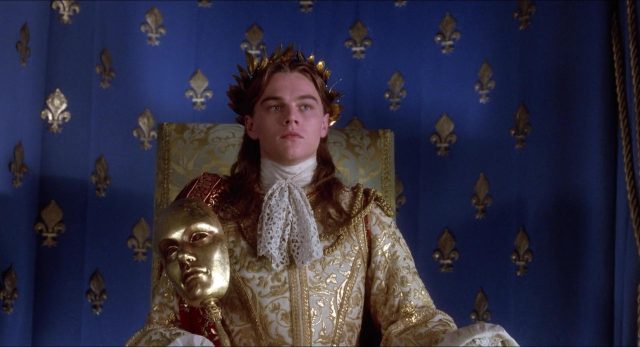 L'homme au masque de fer - Photos et affiches. 19 Leonardo DiCaprio et Jeremy Irons dans L'homme au masque de fer The Man in the Iron Mask 1998