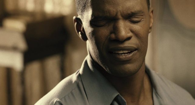 Ray - Photos et affiches. 10 Jamie Foxx dans Ray 2004