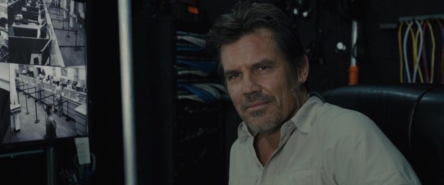 Sicario. 6 Emily Blunt et Benicio del Toro dans Sicario 2015
