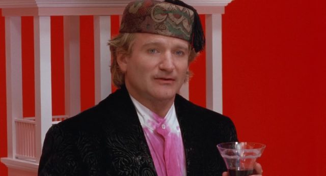 Toys. 6 Robin Williams et Michael Gambon dans Toys 1992
