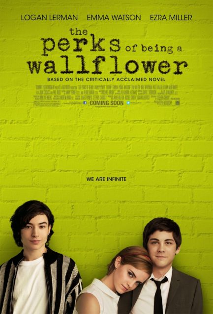 Le monde de Charlie - Photos et affiches. 2 Affiche Poster de Le monde de Charlie The Perks of Being a Wallflower avec Logan Lerman Emma Watson et Ezra Miller 2012