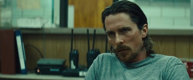 Les brasiers de la colère. 3 Christian Bale et Woody Harrelson dans Les brasiers de la colère Out of the Furnace 2013