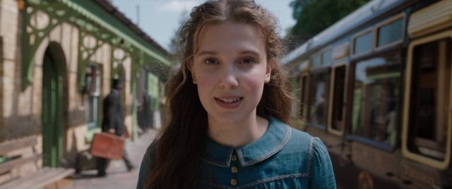 Enola Holmes. 2 Millie Bobby Brown et Henry Cavill dans Enola Holmes 2020
