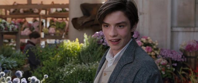 Enola Holmes. 4 Millie Bobby Brown et Henry Cavill dans Enola Holmes 2020