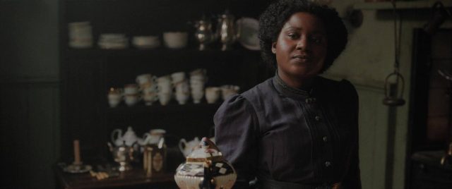 Enola Holmes - Photos et affiches. 19 Millie Bobby Brown et Henry Cavill dans Enola Holmes 2020