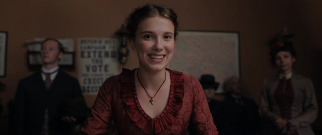 Enola Holmes. 6 Millie Bobby Brown et Henry Cavill dans Enola Holmes 2020