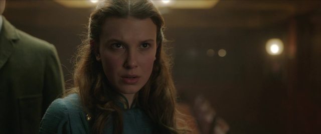 Enola Holmes 2 - Photos et affiches. 27 Millie Bobby Brown et Henry Cavill dans Enola Holmes 2 2022