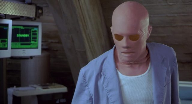 Hollow man : l'homme sans ombre. 3 Kevin Bacon Elisabeth Shue et Josh Brolin dans Hollow man : l'homme sans ombre 2000