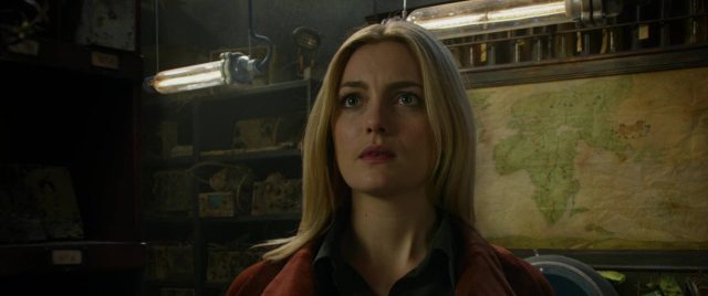 Mortal Engines - Photos et affiches. 22 Hera Hilmar Robert Sheehan et Hugo Weaving dans Mortal Engines 2018