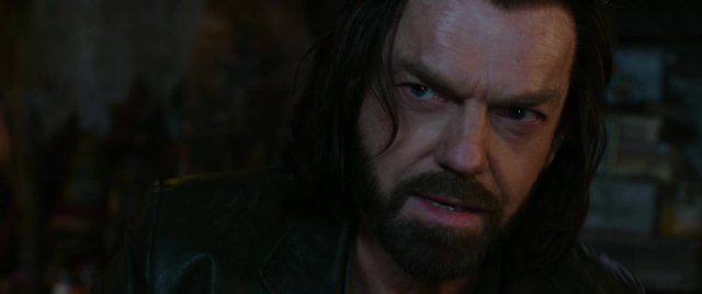 Mortal Engines - Photos et affiches. 23 Hera Hilmar Robert Sheehan et Hugo Weaving dans Mortal Engines 2018