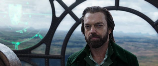 Mortal Engines. 5 Hera Hilmar Robert Sheehan et Hugo Weaving dans Mortal Engines 2018