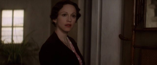 Evita. 6 Madonna Antonio Banderas et Jonathan Pryce dans Evita 1996