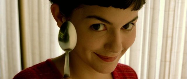 Le fabuleux destin d'Amélie Poulain - Photos et affiches. 15 Audrey Toutou et Mathieu Kassovitz dans Le fabuleux destin d'Amélie Poulain 2001