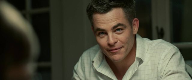 The contractor. 18 Chris Pine et Ben Foster dans The contractor 2022