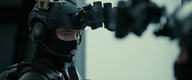 The contractor. 21 Chris Pine et Ben Foster dans The contractor 2022