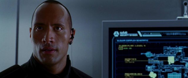 Doom. 15 Karl Urban Dwayne Johnson et Rosamund Pike dans Doom 2005
