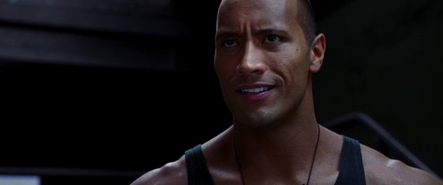 Doom. 21 Karl Urban Dwayne Johnson et Rosamund Pike dans Doom 2005