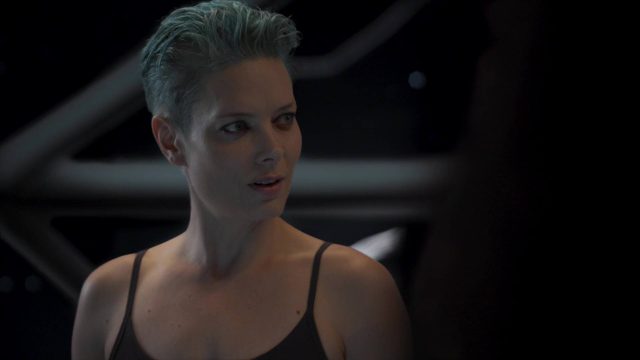 Doom : Annihilation. 16 Amy Manson Dominic Mafham et Luke Allen-Gale dans Doom : Annihilation 2019